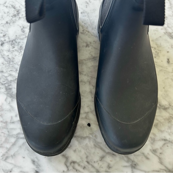 Everlane Chelsea Rain Boots in black | size 8 - Picture 6 of 8